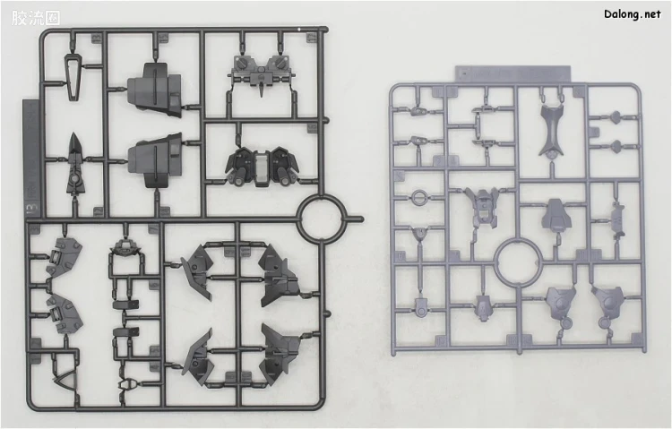Hi-Resolution Model 普通版 漆黑异端高达 - 图片